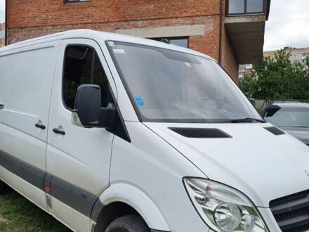 Белый Мерседес Sprinter, объемом двигателя 2.2 л и пробегом 282 тыс. км за 16400 $, фото 1 на Automoto.ua