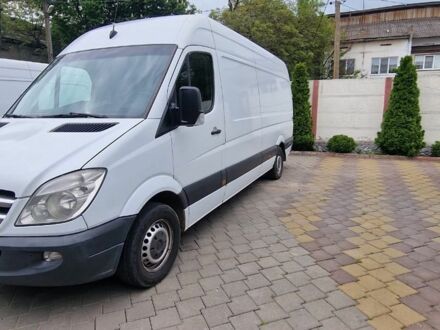 Белый Мерседес Sprinter, объемом двигателя 2.2 л и пробегом 417 тыс. км за 10999 $, фото 1 на Automoto.ua