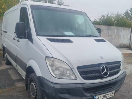 Белый Мерседес Sprinter, объемом двигателя 2.1 л и пробегом 475 тыс. км за 10500 $, фото 1 на Automoto.ua