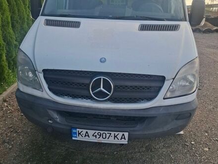 Белый Мерседес Sprinter, объемом двигателя 2.1 л и пробегом 180 тыс. км за 6498 $, фото 1 на Automoto.ua
