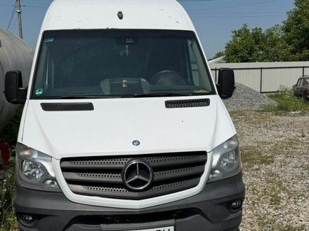 Белый Мерседес Sprinter, объемом двигателя 2.14 л и пробегом 360 тыс. км за 12000 $, фото 1 на Automoto.ua