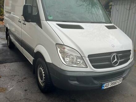 Белый Мерседес Sprinter, объемом двигателя 2.1 л и пробегом 500 тыс. км за 15200 $, фото 1 на Automoto.ua