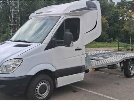 Белый Мерседес Sprinter, объемом двигателя 2.69 л и пробегом 358 тыс. км за 27700 $, фото 1 на Automoto.ua
