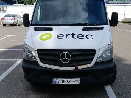 Белый Мерседес Sprinter, объемом двигателя 2.1 л и пробегом 381 тыс. км за 12000 $, фото 1 на Automoto.ua