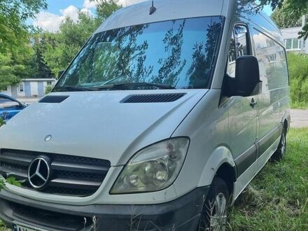 Белый Мерседес Sprinter, объемом двигателя 2.2 л и пробегом 268 тыс. км за 15500 $, фото 1 на Automoto.ua