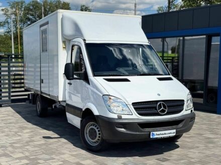 Белый Мерседес Sprinter, объемом двигателя 2.2 л и пробегом 195 тыс. км за 16900 $, фото 1 на Automoto.ua