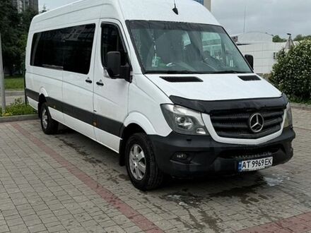 Белый Мерседес Sprinter, объемом двигателя 3 л и пробегом 493 тыс. км за 29500 $, фото 1 на Automoto.ua