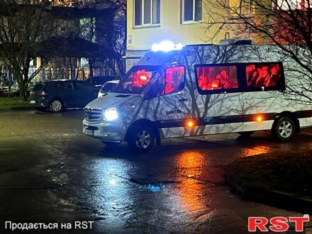 Білий Мерседес Sprinter, об'ємом двигуна 2.7 л та пробігом 284 тис. км за 29020 $, фото 1 на Automoto.ua