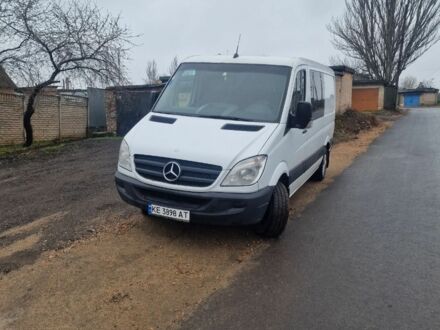 Мерседес Sprinter 2013 у Кривому Розі на Automoto.ua Білий Мерседес Sprinter, об'ємом двигуна 2.1 л та пробігом 327 тис. км за 11000 $, фото 1 на Automoto.ua