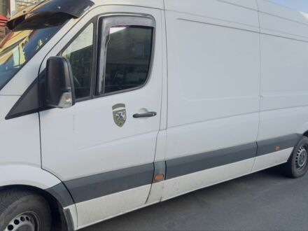 Белый Мерседес Sprinter, объемом двигателя 2.2 л и пробегом 550 тыс. км за 10300 $, фото 1 на Automoto.ua