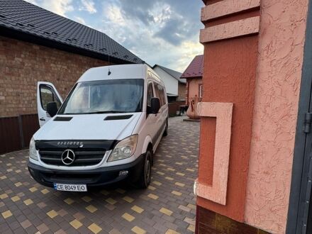 Белый Мерседес Sprinter, объемом двигателя 2.14 л и пробегом 295 тыс. км за 16399 $, фото 1 на Automoto.ua