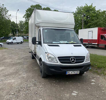 Белый Мерседес Sprinter, объемом двигателя 2.2 л и пробегом 470 тыс. км за 15000 $, фото 1 на Automoto.ua