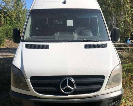 Белый Мерседес Sprinter, объемом двигателя 2.14 л и пробегом 700 тыс. км за 16000 $, фото 1 на Automoto.ua