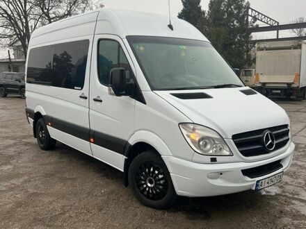 Белый Мерседес Sprinter, объемом двигателя 2.14 л и пробегом 450 тыс. км за 16700 $, фото 1 на Automoto.ua