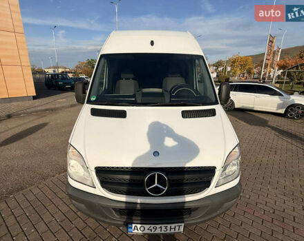 Мерседес Sprinter 2013 в Виноградове на Automoto.ua Белый Мерседес Sprinter, объемом двигателя 2.9 л и пробегом 365 тыс. км за 21000 $, фото 1 на Automoto.ua