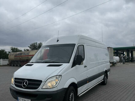 Мерседес Sprinter 2013 в Черновцах на Automoto.ua Белый Мерседес Sprinter, объемом двигателя 2.14 л и пробегом 557 тыс. км за 12500 $, фото 1 на Automoto.ua