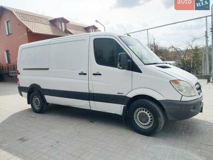 Белый Мерседес Sprinter, объемом двигателя 3 л и пробегом 356 тыс. км за 17500 $, фото 1 на Automoto.ua