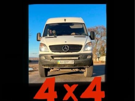 Белый Мерседес Sprinter, объемом двигателя 2.1 л и пробегом 98 тыс. км за 33000 $, фото 1 на Automoto.ua