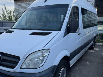 Белый Мерседес Sprinter, объемом двигателя 2.14 л и пробегом 150 тыс. км за 19400 $, фото 1 на Automoto.ua