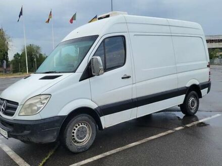 Белый Мерседес Sprinter, объемом двигателя 2.14 л и пробегом 477 тыс. км за 12200 $, фото 1 на Automoto.ua