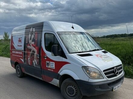Білий Мерседес Sprinter, об'ємом двигуна 2.2 л та пробігом 496 тис. км за 10000 $, фото 1 на Automoto.ua