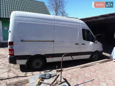 Белый Мерседес Sprinter, объемом двигателя 2.14 л и пробегом 312 тыс. км за 15000 $, фото 1 на Automoto.ua