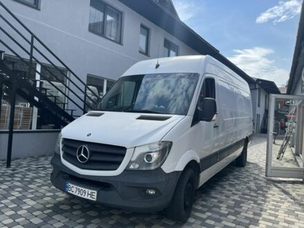 Белый Мерседес Sprinter, объемом двигателя 3 л и пробегом 476 тыс. км за 15000 $, фото 1 на Automoto.ua