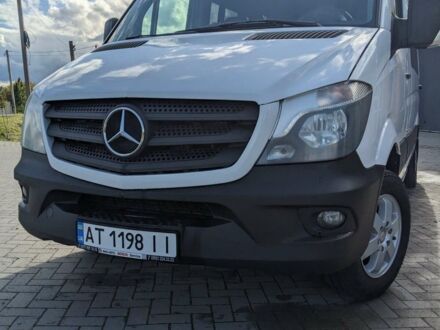 Белый Мерседес Sprinter, объемом двигателя 2.2 л и пробегом 560 тыс. км за 18600 $, фото 1 на Automoto.ua