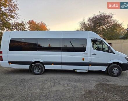 Белый Мерседес Sprinter, объемом двигателя 2.2 л и пробегом 334 тыс. км за 38700 $, фото 1 на Automoto.ua