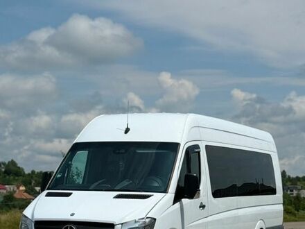 Белый Мерседес Sprinter, объемом двигателя 2.14 л и пробегом 400 тыс. км за 25500 $, фото 1 на Automoto.ua
