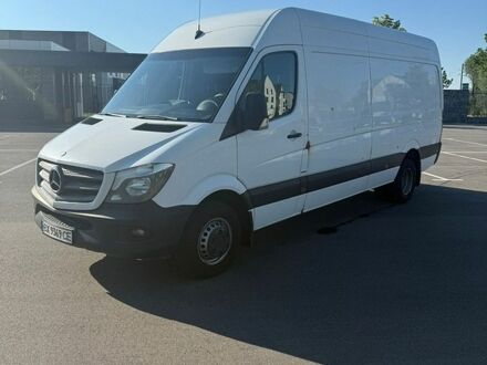 Белый Мерседес Sprinter, объемом двигателя 3 л и пробегом 446 тыс. км за 19500 $, фото 1 на Automoto.ua