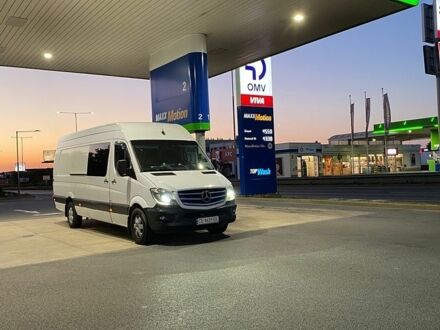 Белый Мерседес Sprinter, объемом двигателя 3 л и пробегом 644 тыс. км за 27299 $, фото 1 на Automoto.ua