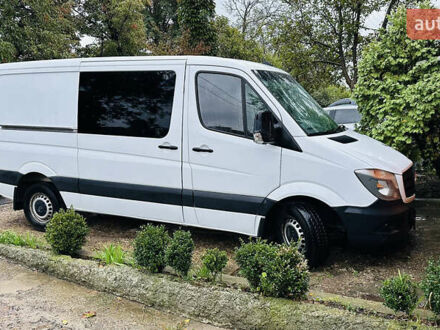 Белый Мерседес Sprinter, объемом двигателя 2.1 л и пробегом 320 тыс. км за 13500 $, фото 1 на Automoto.ua