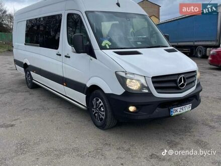 Белый Мерседес Sprinter, объемом двигателя 2.2 л и пробегом 210 тыс. км за 17000 $, фото 1 на Automoto.ua