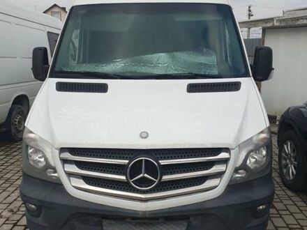 Белый Мерседес Sprinter, объемом двигателя 3 л и пробегом 228 тыс. км за 26900 $, фото 1 на Automoto.ua