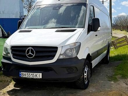 Белый Мерседес Sprinter, объемом двигателя 2.1 л и пробегом 225 тыс. км за 30000 $, фото 1 на Automoto.ua
