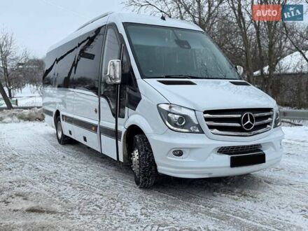 Белый Мерседес Sprinter, объемом двигателя 3 л и пробегом 650 тыс. км за 61000 $, фото 1 на Automoto.ua