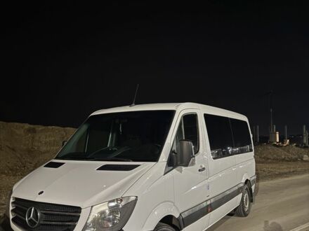 Белый Мерседес Sprinter, объемом двигателя 2.2 л и пробегом 320 тыс. км за 19000 $, фото 1 на Automoto.ua