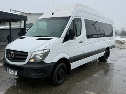 Белый Мерседес Sprinter, объемом двигателя 3 л и пробегом 537 тыс. км за 41999 $, фото 1 на Automoto.ua