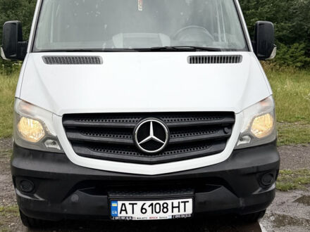 Белый Мерседес Sprinter, объемом двигателя 2.2 л и пробегом 384 тыс. км за 19300 $, фото 1 на Automoto.ua