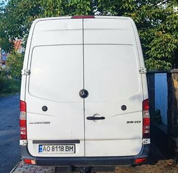 Белый Мерседес Sprinter, объемом двигателя 2.14 л и пробегом 486 тыс. км за 34800 $, фото 1 на Automoto.ua
