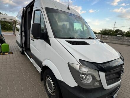 Белый Мерседес Sprinter, объемом двигателя 2.1 л и пробегом 320 тыс. км за 13880 $, фото 1 на Automoto.ua