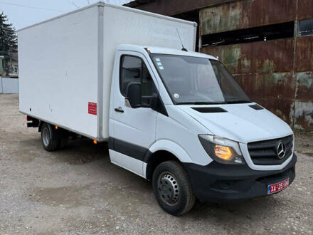 Белый Мерседес Sprinter, объемом двигателя 2.2 л и пробегом 112 тыс. км за 25545 $, фото 1 на Automoto.ua