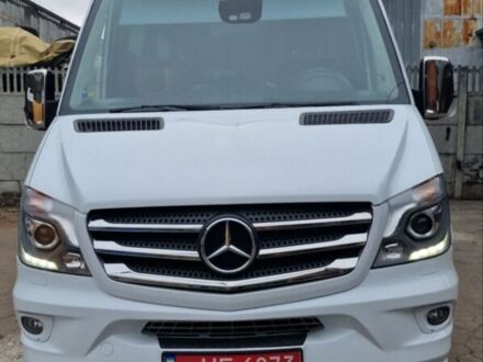 Белый Мерседес Sprinter, объемом двигателя 3 л и пробегом 340 тыс. км за 59900 $, фото 1 на Automoto.ua