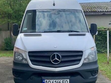 Мерседес Sprinter 2015 в Мукачеве на Automoto.ua Белый Мерседес Sprinter, объемом двигателя 2.1 л и пробегом 443 тыс. км за 15000 $, фото 1 на Automoto.ua