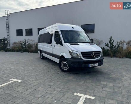 Белый Мерседес Sprinter, объемом двигателя 2.14 л и пробегом 227 тыс. км за 34999 $, фото 1 на Automoto.ua