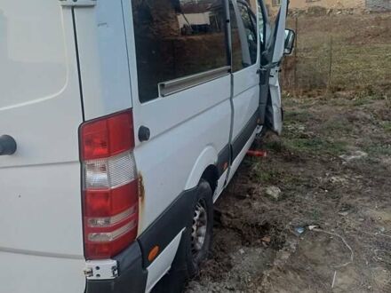 Мерседес Sprinter 2015 у Ужгороді на Automoto.ua Білий Мерседес Sprinter, об'ємом двигуна 0 л та пробігом 532 тис. км за 4500 $, фото 1 на Automoto.ua