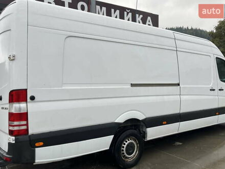 Белый Мерседес Sprinter, объемом двигателя 2.14 л и пробегом 260 тыс. км за 17300 $, фото 1 на Automoto.ua