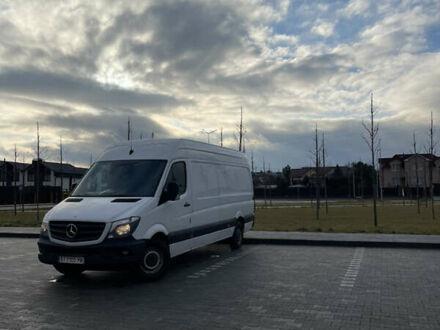 Мерседес Sprinter 2015 в Ирпене на Automoto.ua Белый Мерседес Sprinter, объемом двигателя 2.14 л и пробегом 310 тыс. км за 14500 $, фото 1 на Automoto.ua