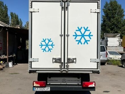 Белый Мерседес Sprinter, объемом двигателя 2.1 л и пробегом 237 тыс. км за 27000 $, фото 1 на Automoto.ua